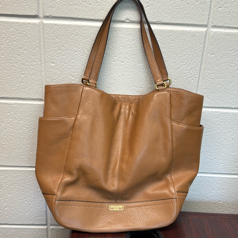 Coach Park Leather North South Tote Bag in Tan Authentic Purse